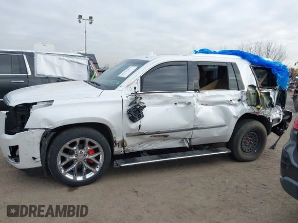2017 Cadillac Escalade Platinum z VIN 1GYS4DKJ7HR277904, wystawiony jako IAAI lot #41757014 z przebiegiem 109 177 mil mil oraz . Historia ofert i sprzedaży dostępna na DreamBid. Obrazek 14.