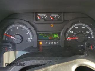 2014 Ford Econoline Passenger XL z VIN 1FBNE3BL8EDA04396, wystawiony jako Copart lot #54657025 z przebiegiem 84 772 mil mil oraz Szkody całkowita. Historia ofert i sprzedaży dostępna na DreamBid. Obrazek 9.