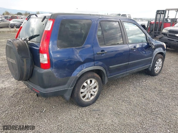 2005 Honda CR-V EX with VIN JHLRD78865C039845, listed as a IAAI auction lot 41885820 with 266,354 mi miles. Bid and sale history available at carsss.com. Image 4.