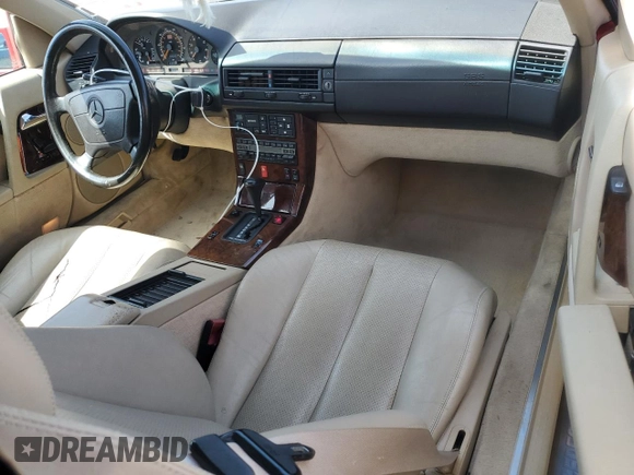 1992 Mercedes-Benz 500 z VIN WDBFA66E5NF054023, wystawiony jako Copart lot #51841895 z przebiegiem 25 505 mil mil oraz Tytuł czysty. Historia ofert i sprzedaży dostępna na DreamBid. Obrazek 8.