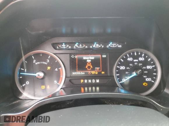 2022 Ford F-350 XL with VIN 1FT8W3DT3NEC57882, listed as a Copart auction lot 47957795 with 369,200 mi miles and Clean Title. Bid and sale history available at DreamBid. Image 9.