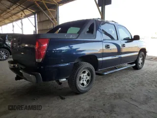 2005 Chevrolet Avalanche LS with VIN 3GNEC12Z55G294309, listed as a Copart auction lot 73583104 with 184,892 mi miles and Clean Title. Bid and sale history available at carsss.com. Image 3.