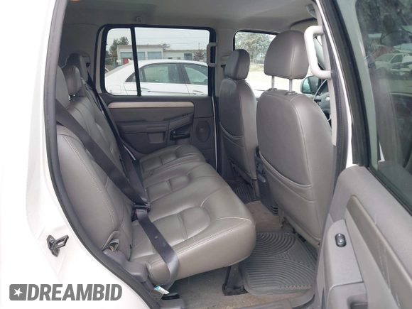 2004 Ford Explorer XLT with VIN 1FMZU73K74ZA32250, listed as a IAAI auction lot 42443552 with 120,694 mi miles and . Bid and sale history available at DreamBid. Image 8.