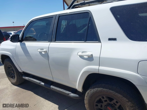 2022 Toyota 4Runner SR5 Premium with VIN JTENU5JRXN5991928, listed as a IAAI auction lot 41826739 with 15,174 mi miles. Bid and sale history available at carsss.com. Image 14.