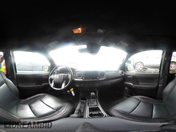 2021 Toyota Tacoma SR с VIN 5TFCZ5AN8MX266972, выставлен на аукционе IAAI как лот 42511666 с пробегом 56 378 миль миль и . История ставок и продаж доступна на DreamBid. Изображение 20.