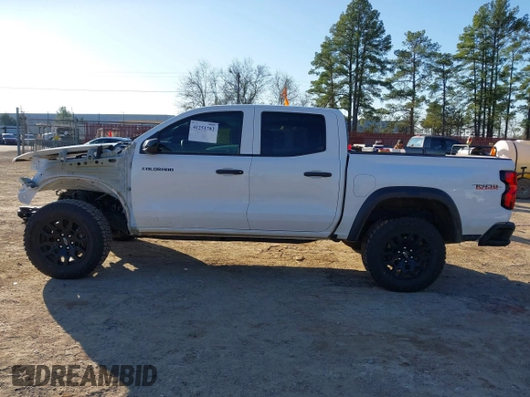 2023 Chevrolet Colorado 4WD Trail Boss with VIN 1GCPTEEK4P1229539, listed as a IAAI auction lot 41251782 with 45,027 mi miles. Bid and sale history available at carsss.com. Image 15.