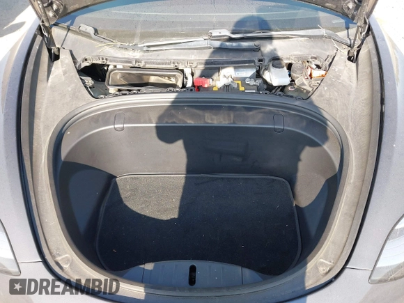 2018 Tesla Model 3 Long Range Battery with VIN 5YJ3E1EA1JF021139, listed as a IAAI auction lot 42116626 with 83,003 mi miles and . Bid and sale history available at DreamBid. Image 10.