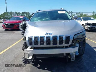 2019 Jeep Cherokee Limited with VIN 1C4PJMDX1KD166355, listed as a IAAI auction lot 42331014 with 151,245 mi miles and . Bid and sale history available at DreamBid. Image 6.