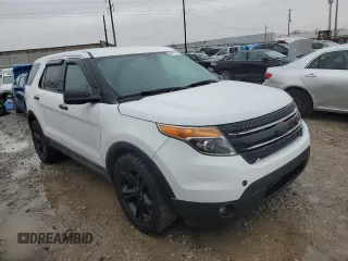 2015 Ford Utility Police Interceptor with VIN 1FM5K8AR1FGA57315, listed as a Copart auction lot 82691164 with 59,993 mi miles and Clean Title. Bid and sale history available at carsss.com. Image 4.