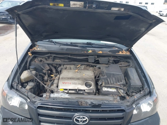2004 Toyota Highlander with VIN JTEEP21A740003967, listed as a IAAI auction lot 41835429 with 220,906 mi miles. Bid and sale history available at carsss.com. Image 10.