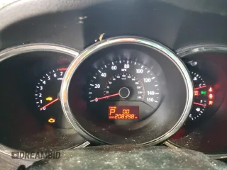 2012 Kia Sorento EX z VIN 5XYKU4A25CG271932, wystawiony jako Copart lot #51371565 z przebiegiem 208 398 mil mil oraz Nie do naprawy • Non repairable. Historia ofert i sprzedaży dostępna na DreamBid. Obrazek 9.