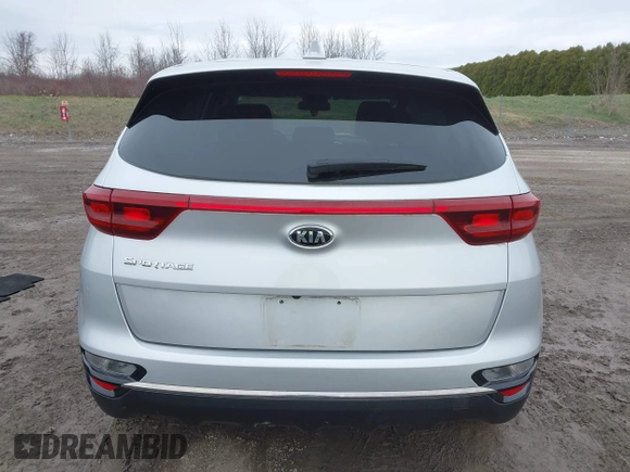 2020 Kia Sportage LX with VIN KNDPMCAC8L7805821, listed as a IAAI auction lot 42006272 with 11,058 mi miles. Bid and sale history available at carsss.com. Image 17.