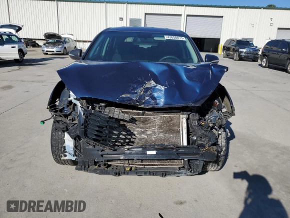 2019 Kia Sorento LX with VIN 5XYPG4A32KG507991, listed as a Copart auction lot 43658875 with 106,383 mi miles and Salvage Title. Bid and sale history available at carsss.com. Image 5.