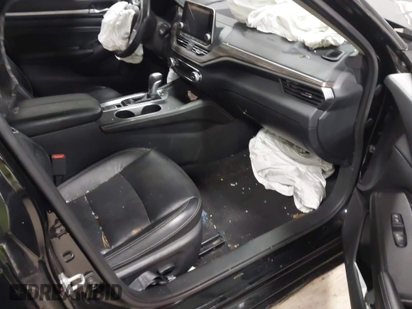 2019 Nissan Altima SL with VIN 1N4BL4EW6KC185215, listed as a IAAI auction lot 41135202 with 77,428 mi miles and . Bid and sale history available at carsss.com. Image 5.
