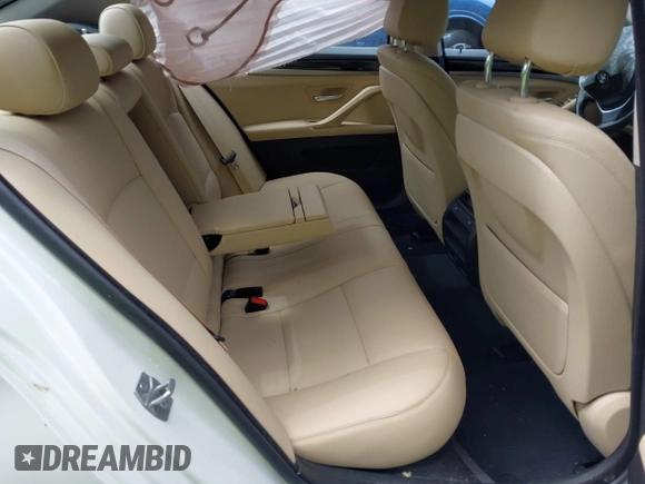 2016 BMW 5 Series 528i xDrive с VIN WBA5A7C52GG643466, выставлен на аукционе IAAI как лот 42693556 с пробегом 72 121 миль миль и . История ставок и продаж доступна на DreamBid. Изображение 8.