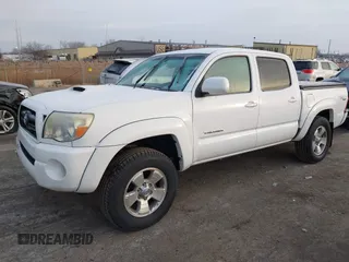 2006 Toyota Tacoma PreRunner z VIN 5TEJU62N06Z284114, wystawiony jako IAAI lot #41285658 z przebiegiem 92 160 mil mil oraz . Historia ofert i sprzedaży dostępna na DreamBid. Obrazek 18.