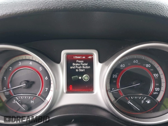 2019 Dodge Journey SE with VIN 3C4PDCBBXKT810874, listed as a IAAI auction lot 41960889 with 170,441 mi miles and . Bid and sale history available at DreamBid. Image 7.