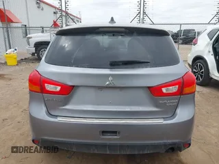 2017 Mitsubishi Outlander ES z VIN JA4AP3AU8HZ003359, wystawiony jako IAAI lot #42386328 z przebiegiem 204 839 mil mil oraz . Historia ofert i sprzedaży dostępna na DreamBid. Obrazek 16.