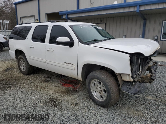 2014 GMC Yukon XL SLT with VIN 1GKS1KE07ER150544, listed as a Copart auction lot 88395425 with 223,209 mi miles and Salvage Title. Bid and sale history available at carsss.com. Image 4.