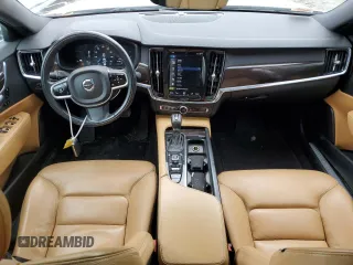 2018 Volvo S90 Momentum z VIN LVY982MK2JP016810, wystawiony jako Copart lot #49977074 z przebiegiem 67 685 mil mil oraz Szkody całkowita. Historia ofert i sprzedaży dostępna na DreamBid. Obrazek 8.