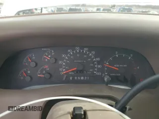 1999 Ford Super Duty F-250 XL with VIN 1FTNW21F1XEE68447, listed as a Copart auction lot 43470365 with 239,074 mi miles and Salvage Title. Bid and sale history available at carsss.com. Image 9.