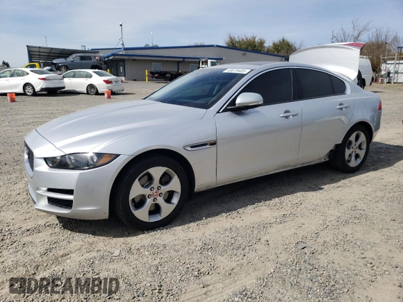 2017 Jaguar XE 25t z VIN SAJAR4BG8HA975784, wystawiony jako Copart lot #48678405 z przebiegiem 104 946 mil mil oraz Czysty tytuł • Clean title. Historia ofert i sprzedaży dostępna na DreamBid. Obrazek 1.