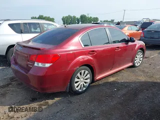 2011 Subaru Legacy Limited Power Moon z VIN 4S3BMBK61B3210862, wystawiony jako IAAI lot #42673408 z przebiegiem 166 781 mil mil oraz . Historia ofert i sprzedaży dostępna na DreamBid. Obrazek 4.