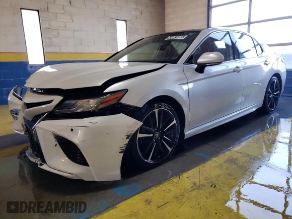 2019 Toyota Camry XSE with VIN 4T1B61HK9KU738700, listed as a Copart auction lot 45981085 with 37,424 mi miles and Clean Title. Bid and sale history available at carsss.com. Image 1.