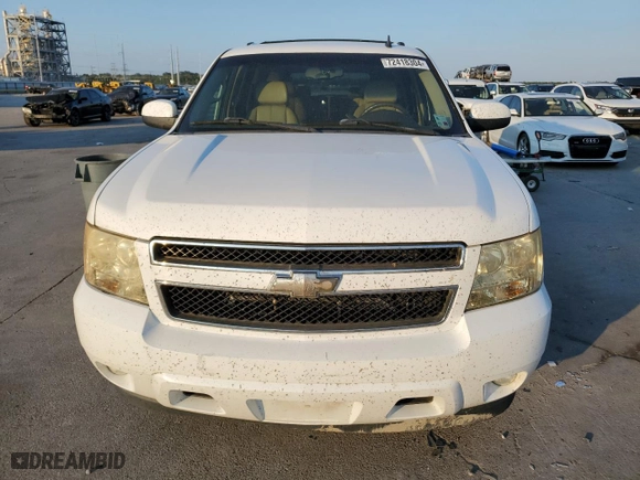 2009 Chevrolet Suburban LT w/2LT with VIN 1GNFC26J09R147755, listed as a Copart auction lot 72418304 with 239,660 mi miles and Salvage Title. Bid and sale history available at carsss.com. Image 5.