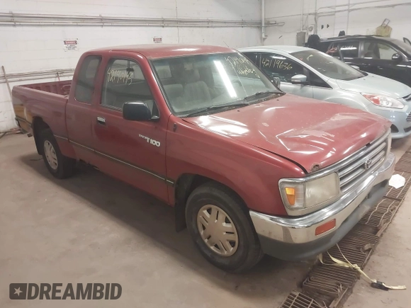 1995 Toyota T100 DX with VIN JT4VD12E0S0013715, listed as a IAAI auction lot 42140145 with 276,371 mi miles. Bid and sale history available at carsss.com. Image 1.