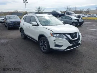 2020 Nissan Rogue SV with VIN JN8AT2MV8LW137111, listed as a IAAI auction lot 41849729 with 59,773 mi miles. Bid and sale history available at carsss.com. Image 1.