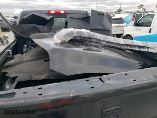 2018 Ram 2500 Laramie with VIN 3C6UR5FL8JG211232, listed as a Copart auction lot 48250315 with 201,460 mi miles and Salvage Title. Bid and sale history available at carsss.com. Image 12.