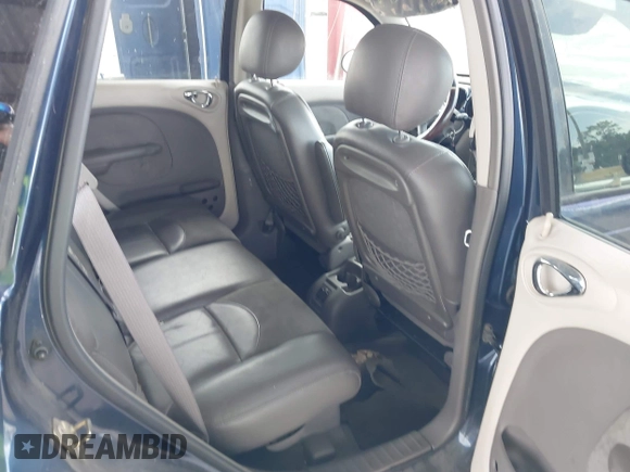 2002 Chrysler PT Cruiser Limited with VIN 3C8FY68B52T297802, listed as a IAAI auction lot 42140615 with 111,518 mi miles. Bid and sale history available at carsss.com. Image 8.