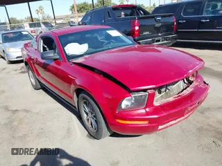 2009 Ford Mustang with VIN 1ZVHT80N795100825, listed as a IAAI auction lot 40588649 with 134,411 mi miles and . Bid and sale history available at carsss.com. Image 1.