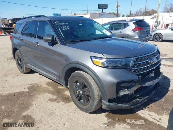 2022 Ford Explorer XLT with VIN 1FMSK7DH8NGC29273, listed as a IAAI auction lot 41468692 with NaN miles. Bid and sale history available at carsss.com. Image 1.