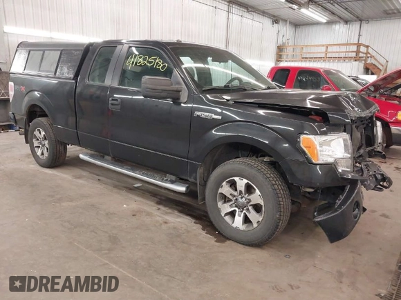 2013 Ford F-150 XL with VIN 1FTFX1EFXDFC65519, listed as a IAAI auction lot 41825180 with 130,817 mi miles. Bid and sale history available at carsss.com. Image 1.