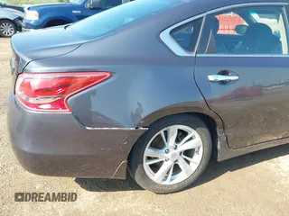 2013 Nissan Altima SV with VIN 1N4AL3APXDN581899, listed as a IAAI auction lot 42596618 with 232,426 mi miles and . Bid and sale history available at DreamBid. Image 6.