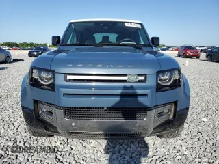2022 Land Rover Defender SE with VIN SALEPERU8N2067390, listed as a Copart auction lot 52444155 with 35,165 mi miles and Salvage title. Bid and sale history available at DreamBid. Image 5.