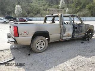 2003 Chevrolet Silverado 1500 with VIN 2GCEK19V231184015, listed as a Copart auction lot 49882815 with Not Provided miles and Salvage Title. Bid and sale history available at DreamBid. Image 3.