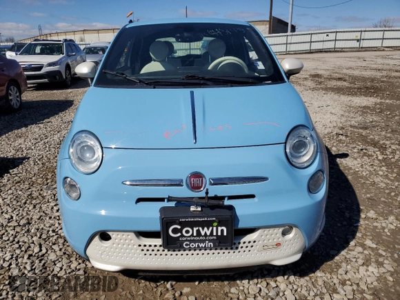 2016 FIAT 500e z VIN 3C3CFFGEXGT170268, wystawiony jako Copart lot #48843145 z przebiegiem 27 323 mil mil oraz Szkoda całkowita • Salvage title. Historia ofert i sprzedaży dostępna na DreamBid. Obrazek 5.