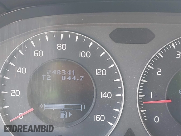 2008 Volvo XC70 with VIN YV4BZ982681006008, listed as a IAAI auction lot 41870625 with 248,341 mi miles. Bid and sale history available at carsss.com. Image 15.