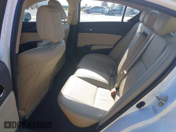 2013 Acura ILX Technology z VIN 19VDE1F73DE018446, wystawiony jako IAAI lot #42486503 z przebiegiem 76 249 mil mil oraz . Historia ofert i sprzedaży dostępna na DreamBid. Obrazek 8.