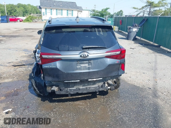 2021 Kia Seltos S z VIN KNDEUCAA2M7149395, wystawiony jako IAAI lot #42279753 z przebiegiem 27 074 mil mil oraz . Historia ofert i sprzedaży dostępna na DreamBid. Obrazek 6.