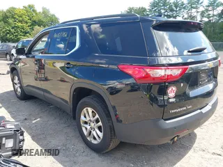 2020 Chevrolet Traverse LT Cloth z VIN 1GNEVGKW6LJ101101, wystawiony jako IAAI lot #40050482 z przebiegiem 86 527 mil mil oraz . Historia ofert i sprzedaży dostępna na DreamBid. Obrazek 3.