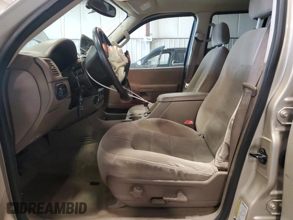 2005 Ford Explorer XLT with VIN 1FMZU73E35UA67439, listed as a Copart auction lot 60646405 with 182,153 mi miles and Salvage title. Bid and sale history available at DreamBid. Image 7.