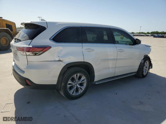 2016 Toyota Highlander LE Plus with VIN 5TDZKRFH7GS166851, listed as a Copart auction lot 52811805 with 124,509 mi miles and Salvage Title. Bid and sale history available at carsss.com. Image 3.