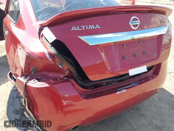2013 Nissan Altima SV with VIN 1N4AL3APXDN504403, listed as a IAAI auction lot 42541551 with 215,789 mi miles and . Bid and sale history available at DreamBid. Image 6.