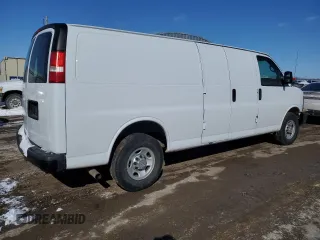 2014 Chevrolet Express Cargo Van with VIN 1GCWGGFA9E1105801, listed as a Copart auction lot 45789185 with 117,119 mi miles and Salvage Title. Bid and sale history available at carsss.com. Image 3.