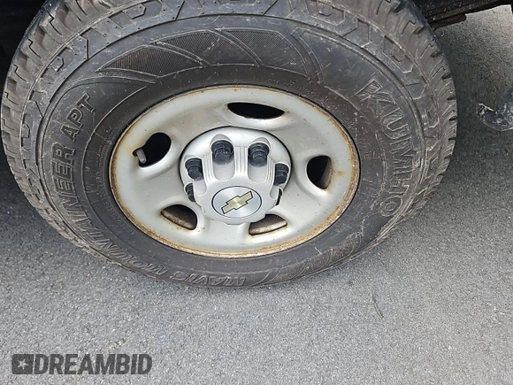 2020 Chevrolet Express Cargo with VIN 1GCWGAFG0L1185522, listed as a IAAI auction lot 42842195 with 128,884 mi miles and . Bid and sale history available at DreamBid. Image 5.