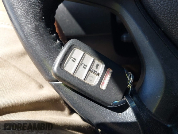 2021 Honda Pilot Touring 8-Passenger z VIN 5FNYF6H9XMB059037, wystawiony jako IAAI lot #42202410 z przebiegiem 49 267 mil mil oraz . Historia ofert i sprzedaży dostępna na DreamBid. Obrazek 11.